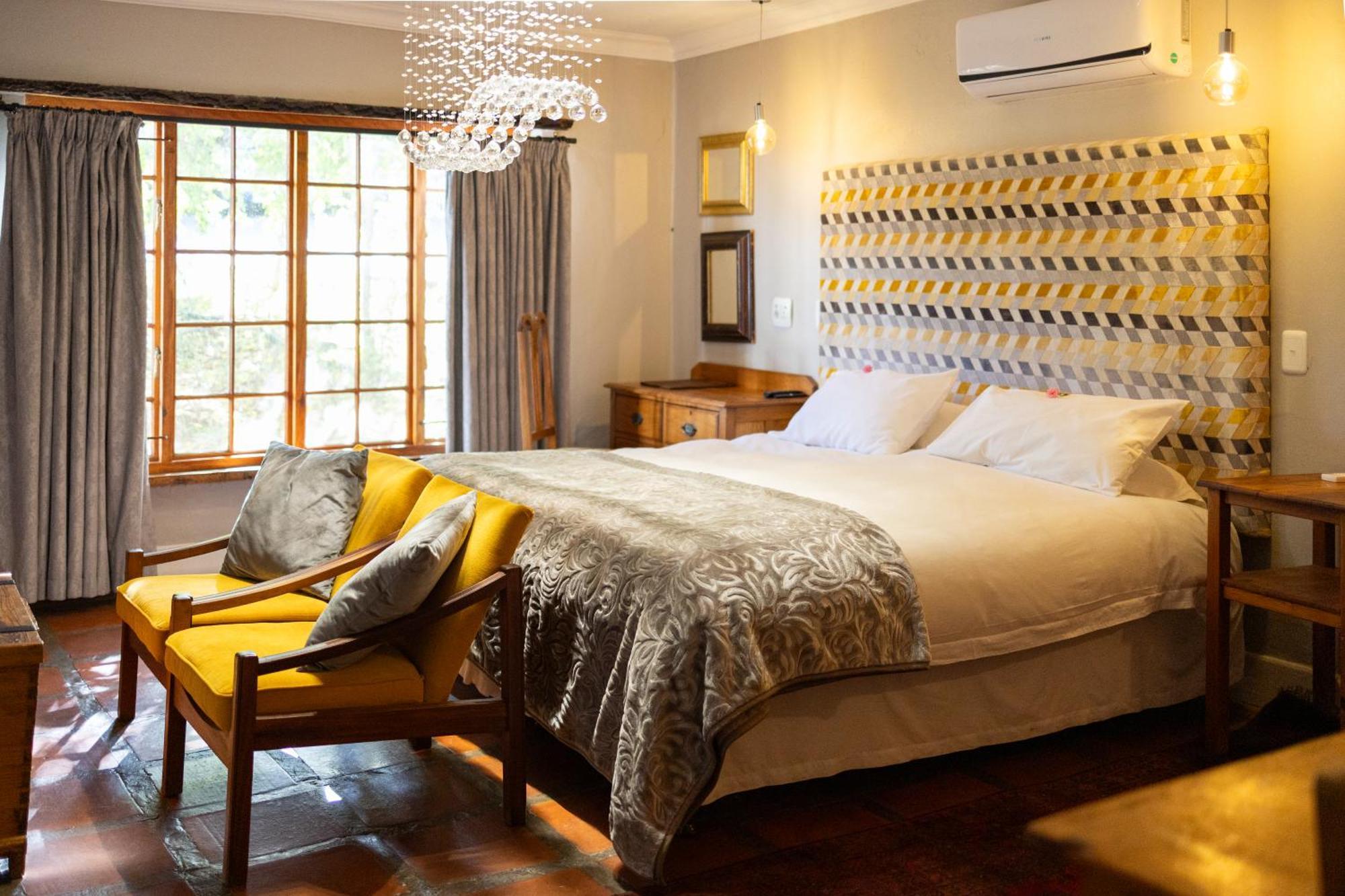 De Opstal Country Lodge Oudtshoorn Esterno foto
