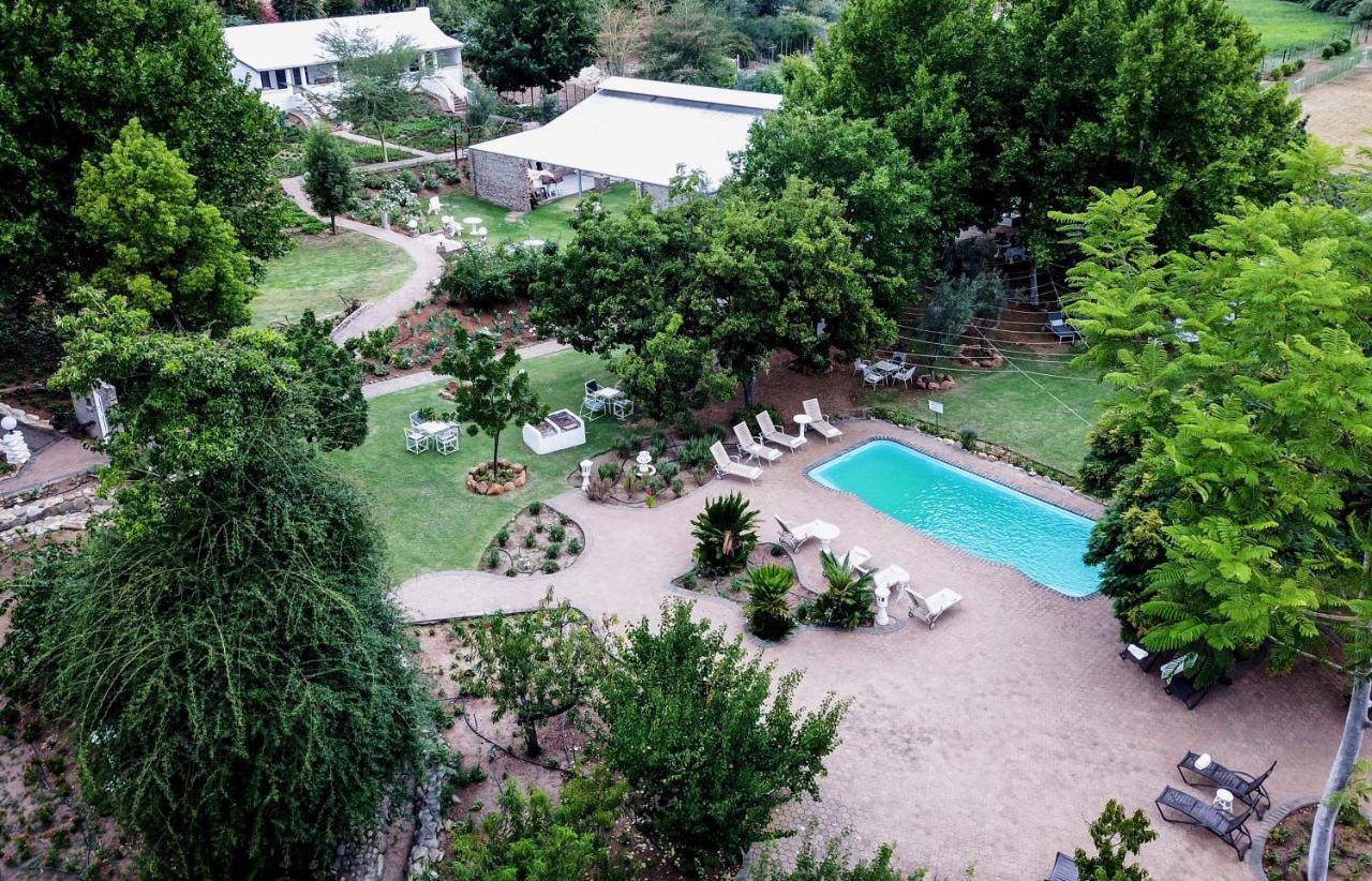 De Opstal Country Lodge Oudtshoorn Esterno foto